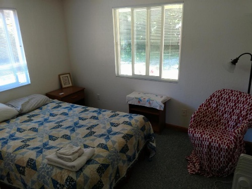 Lakeside Hostel & Guest House image 10